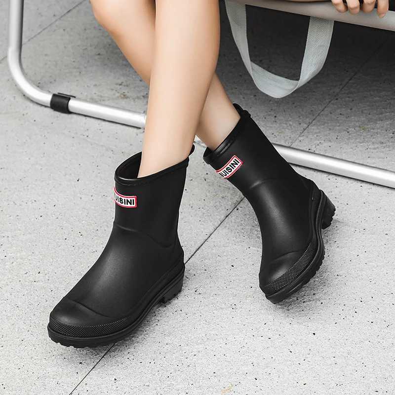 Chaussures d'eau moyen-cylindres légères et imperméables Bottes de pluie avec reliure de bord Kihen Bottes d'eau Femmes Chaussures en caoutchouc