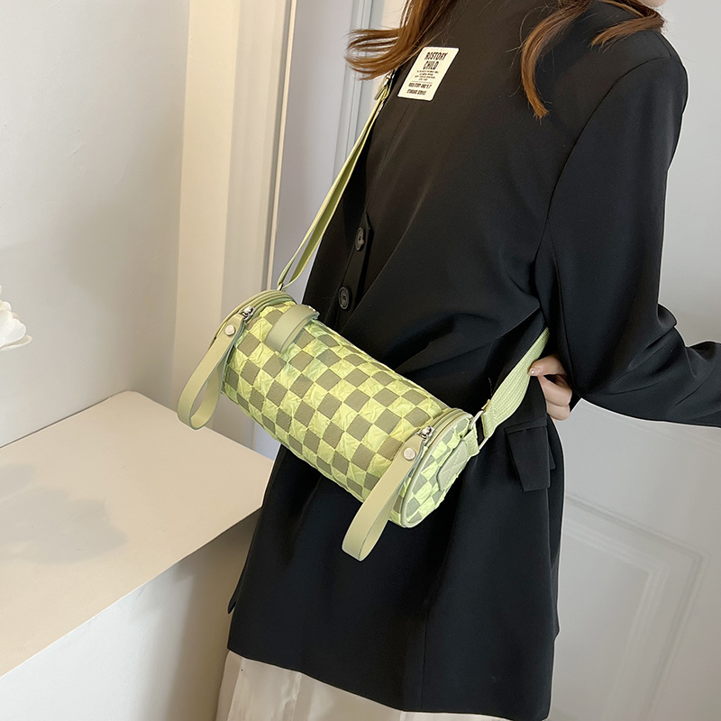 Fashion Niche Pleated Women's Cylindrical Handbag Free Shipping Designer Luxury Shoulder Crossbody Bag Casual New Nylon Canvas Bag