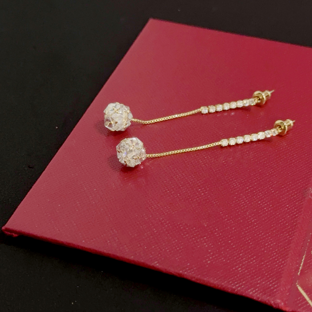 Boucles de boucles d'oreilles Boucles d'oreilles Moules d'oreilles Designer pour femmes de haute qualité 12a Diamants Fashions Jewelry de style p