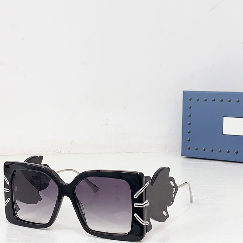 Lunettes de soleil carré surdimensionnées Nouvelles femmes de la mode pour femmes carrées uniques de personnalité miroir des jambes très grandes
