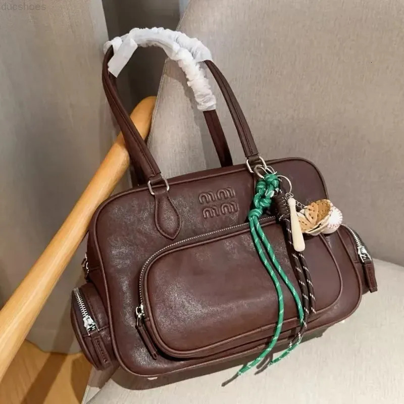 Luxury Designer Womens Tote Pouch High quality print classic Pop purse Leather Mens Purse Crossbody bag Designer Hold tote Shoulder Phone Black Chai
