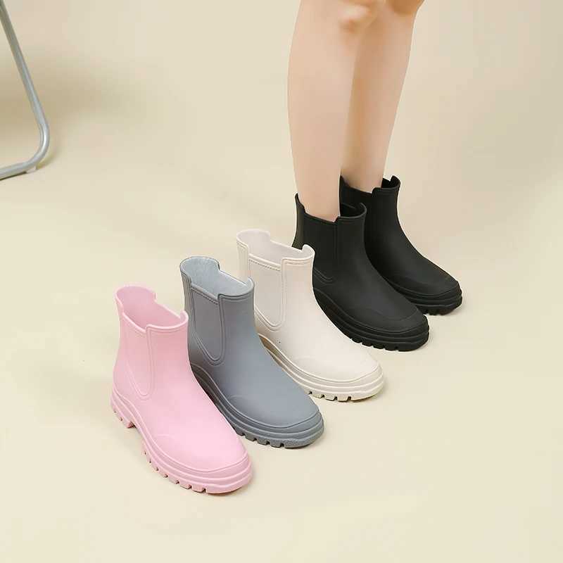 2023 Womens Waterproof Low-top Water Boots in Summer Short-cylinder Rain Boots Rubber Shoes for Car Wing and Kitchen Use XJ250818
