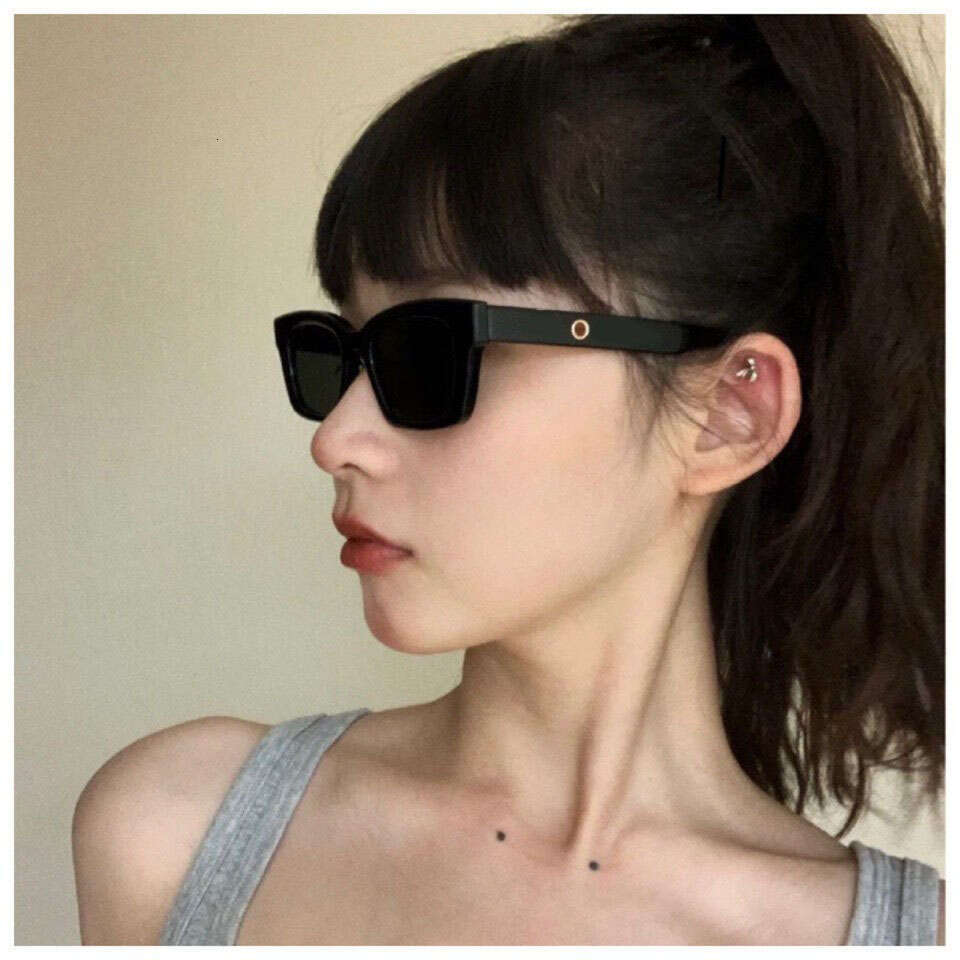 Jennie Same Lunettes de soleil Soleil Concave Forme coréenne Version coréenne Internet Femme Femme sans maquillage Lunes à la mode