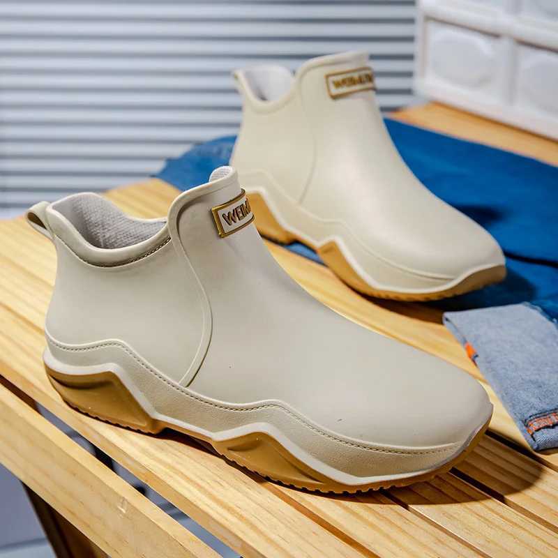 Same style short rain shoes for men and women couples low cut anti-slip water shoes PVC wear-resistant rain boots garden water shoes XJ250818