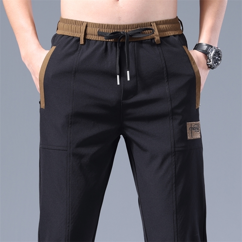 Pantalon pour hommes en été noir gris mince pantalon de golf décontracté extérieur élastique pantalon de survêtement de jambe droite 250808