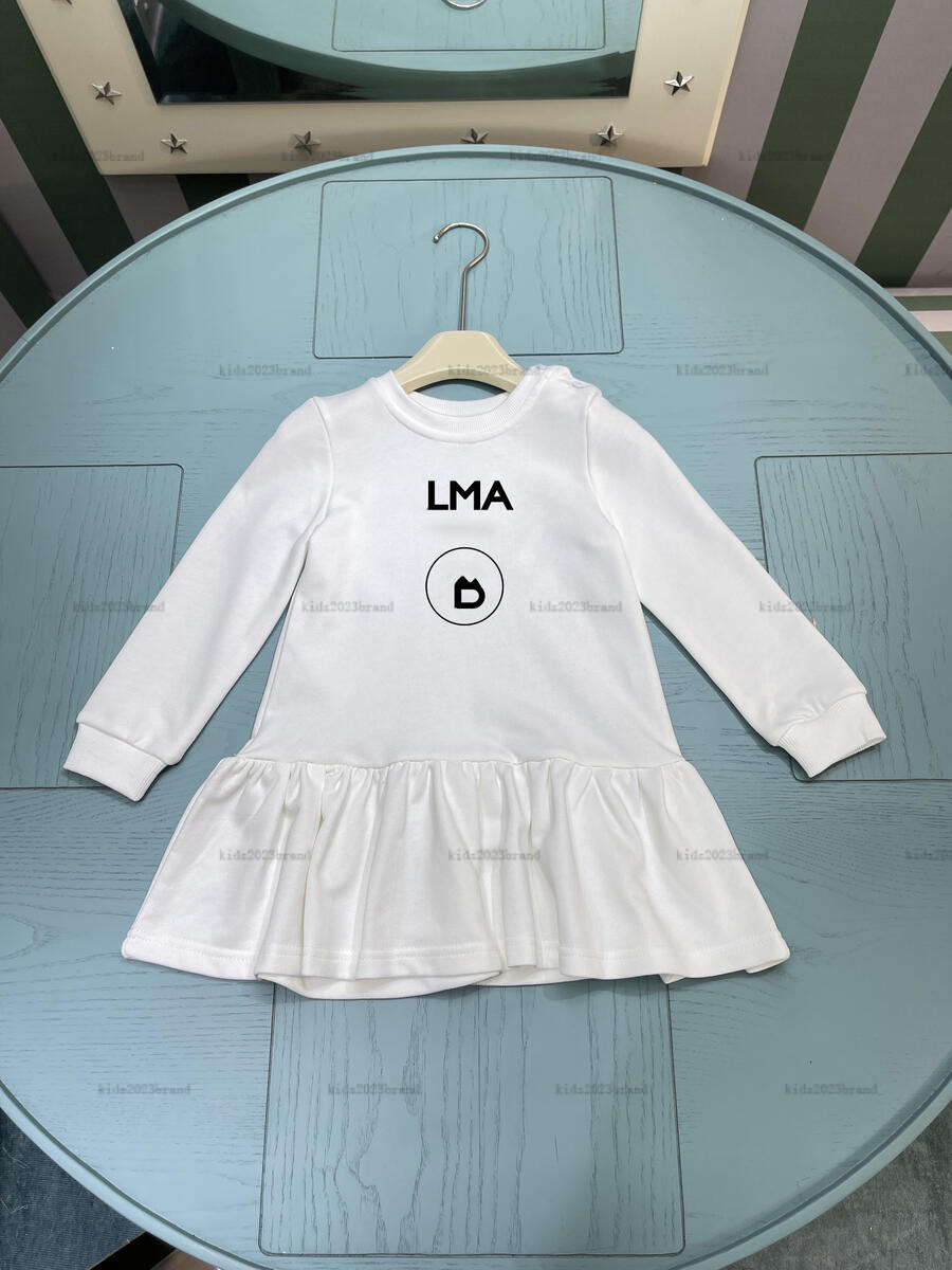 Nouvelle robe de fille Lettrage noir imprimé filles vêtements de créateurs à manches longues pour enfants à manches longues