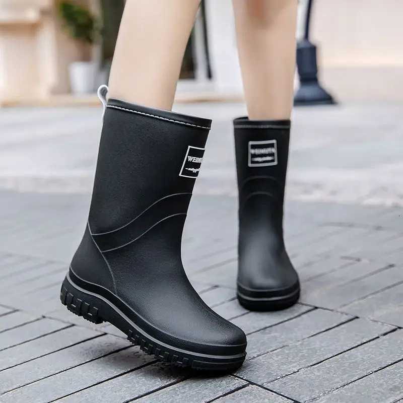 Chaussures de pluie moyennes femmes Fi Modèle Boots de pluie extérieurs imperméables LG LG Bottes d'eau n-slip Chaussures en caoutchouc Kihen XJ2
