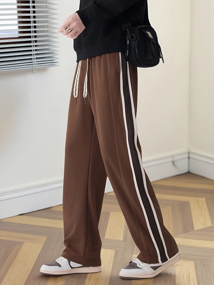 Autumn Straight Sweatpants Men Korean Fashion 330gsm Stretch Knit Sports Pants Loose Fit Wide Leg Casual Trousers 250818