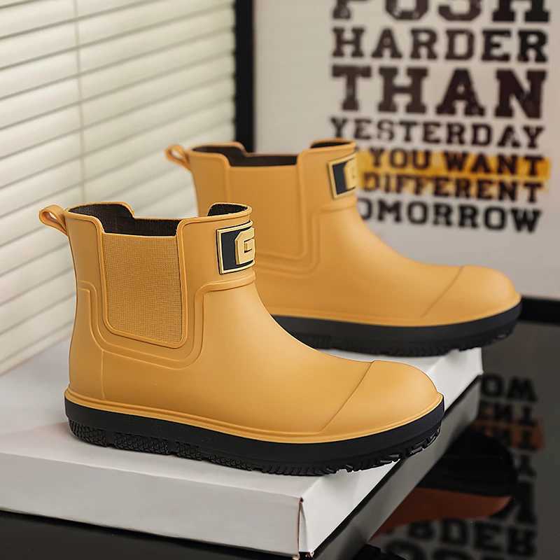 New Rain Boots for Men and Women Short-Tube Water Shoes Waterproof Boots Non-Slip Waterproof Fishing Rain Boots Work Couple Models XJ250818
