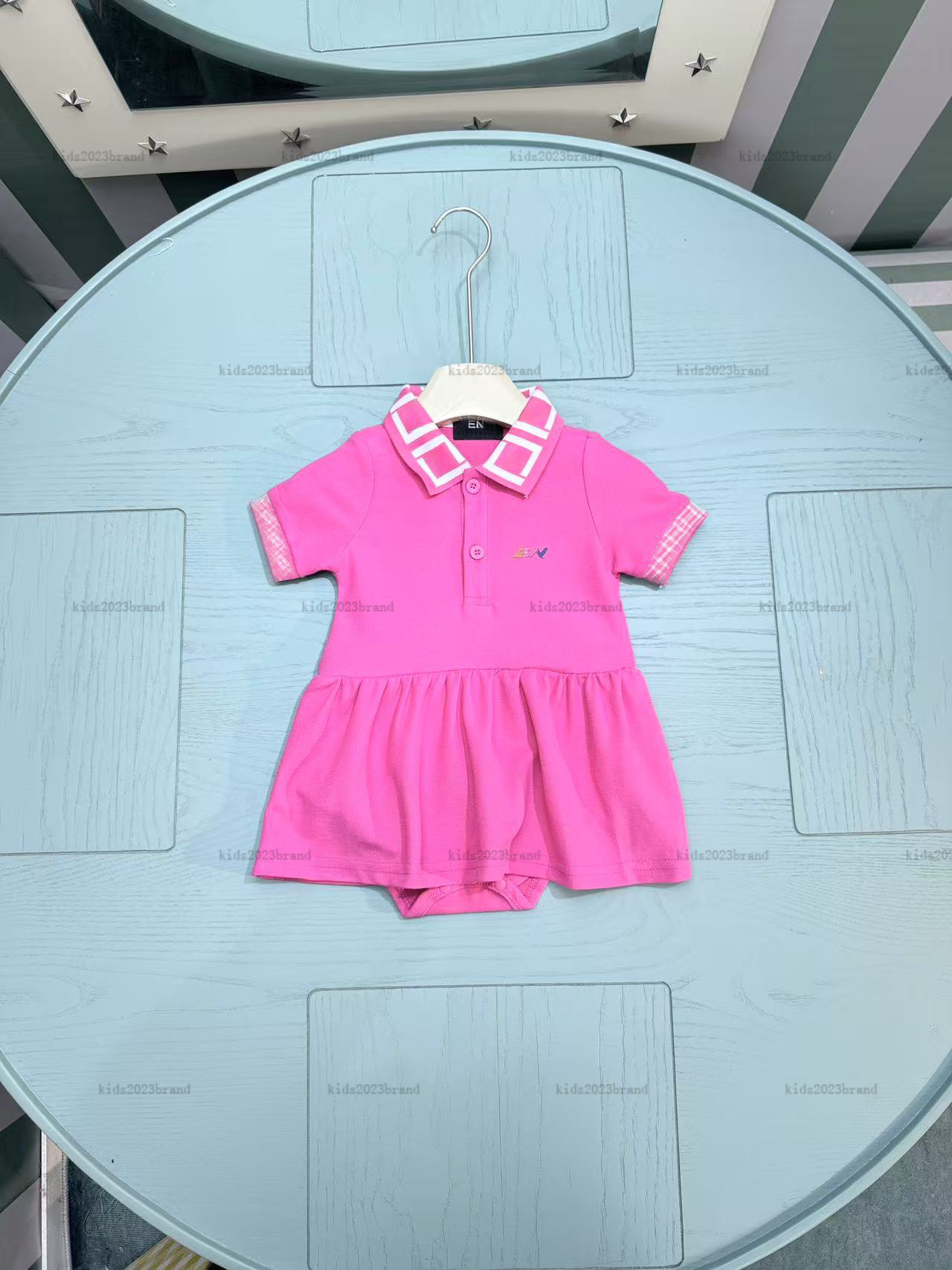 Nouvelle lettre de robe nouveau-née Impression de polo conception de la jupe pour tout-enfant de la jupe d'été pour nourrissons d'été