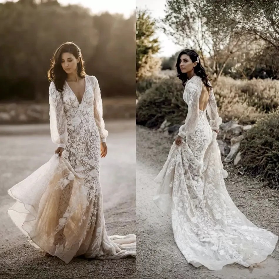Long Sleeve Country Wedding Dresses V Neck Lace Appliques Sexy Backless Vestidos De Novia Sweep Train A Line Beach Wedding Gowns