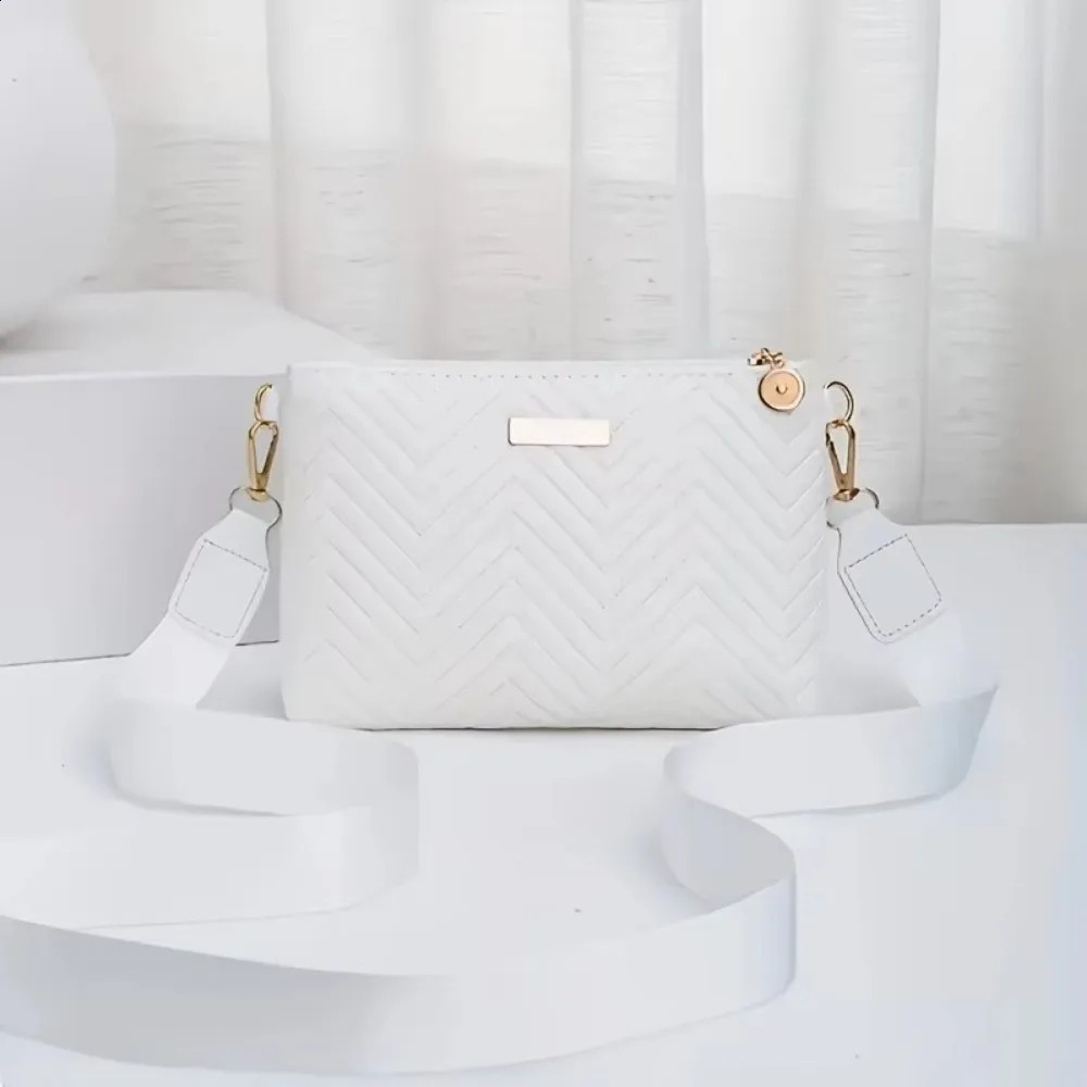 Elegant Quilted Chain Crossbody Bag PU Wave Patterned Small Shoulder Purse Solid Color Lightweight Long Wallet For Women 250815