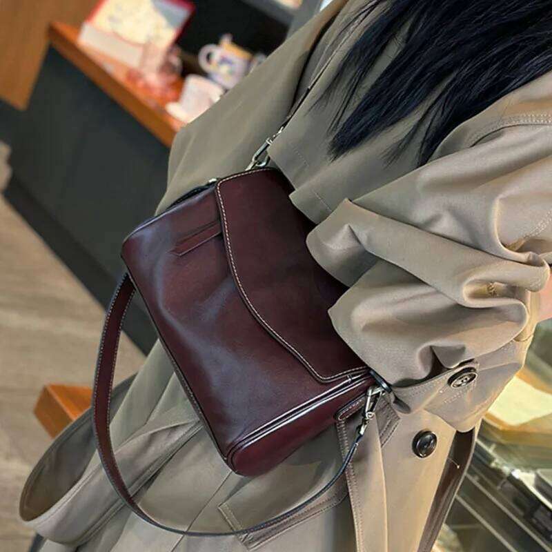 Women's Leather Bag 2025 Casual Armpit Bag Cowhide Retro CrossbodyShoulder Women's Bag 250818