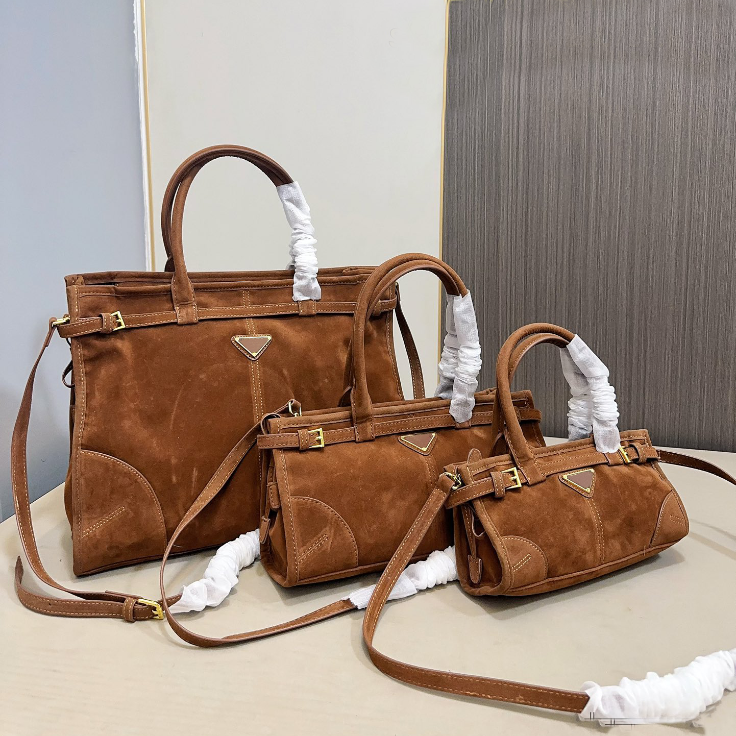 High quality Soft lux Autumn Winter Suede bag Designer bag mens Luxury Suede leather Brown Shoulder Bag Womens Bonnie handbag tote bag 3 sizes fa