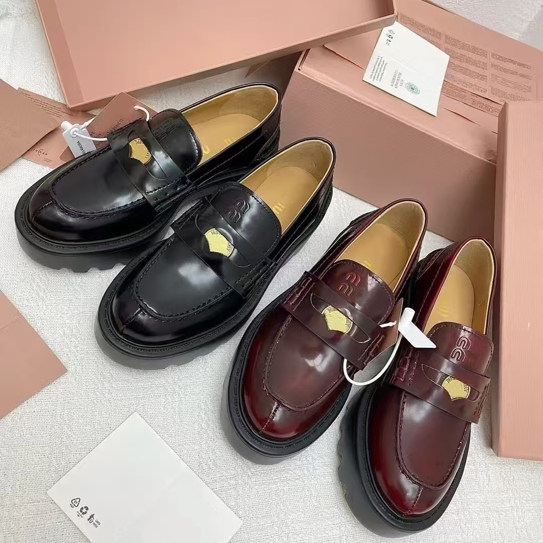 High quality Sneaker Womens Loafers wed Dress Shoe Luxury wedge Business golden leather Casual Designer platform Shoe girl Shoe blazer walk Chunky o
