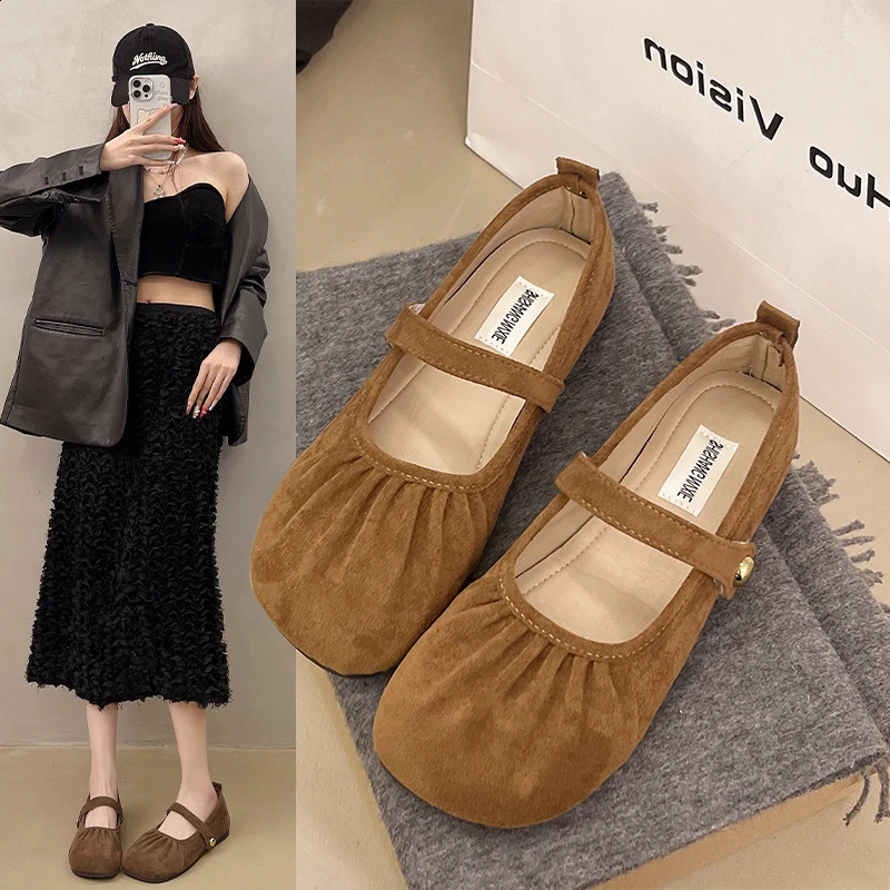 Autumn Women Flat Shoes Fashion Round Toe Shallow Slip On Ladies Red Ballerinas Shoes Soft Flat Heel Mary Jane Shoes 250814