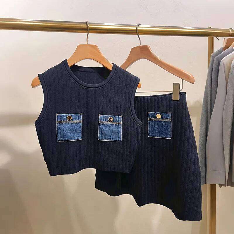 Designer Clothing 2025 Summer Women Slim Short Knitted Set Sleeveless Cowboy Pocket Splicing O-Neck Fashion Pullover Tank Top For Female