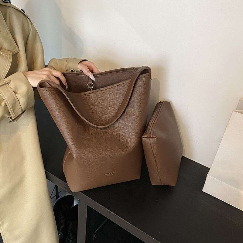 French Autumn Winter Bucket 2024 New Fashionable High-End Mother And Child Simple Large Capacity Single Shoulder Armpit
