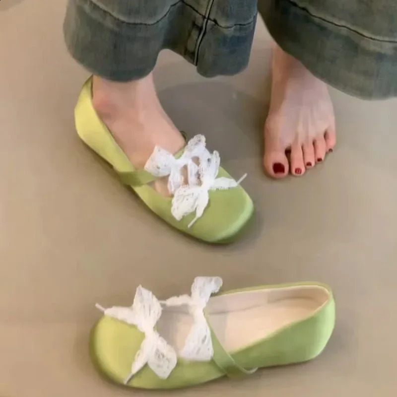 Flat Single Shoes Summer Square Head Shallow Mouth Cloth Lace Butterfly Knot Soft Sole Non-slip Low Top Shoes 250814