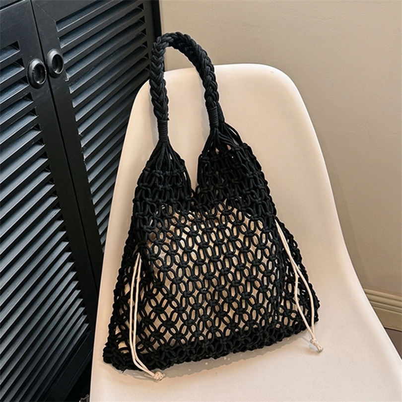 Women Large Capacity Straw Handbag Hollow Shoulder Bags Vintage Travel Beach Bag Shopping Pack 250811