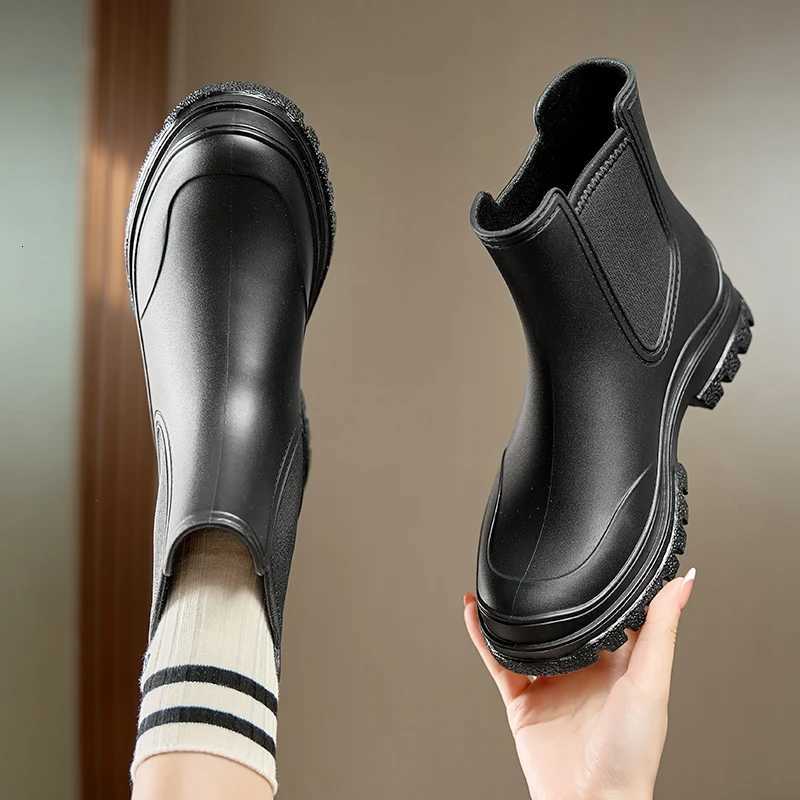 Bottes de pluie pour femmes polyvalentes à la mode augmentant ce bot résistant à l'usage Kihen Seood Rassemblement PVC OES XJ250818
