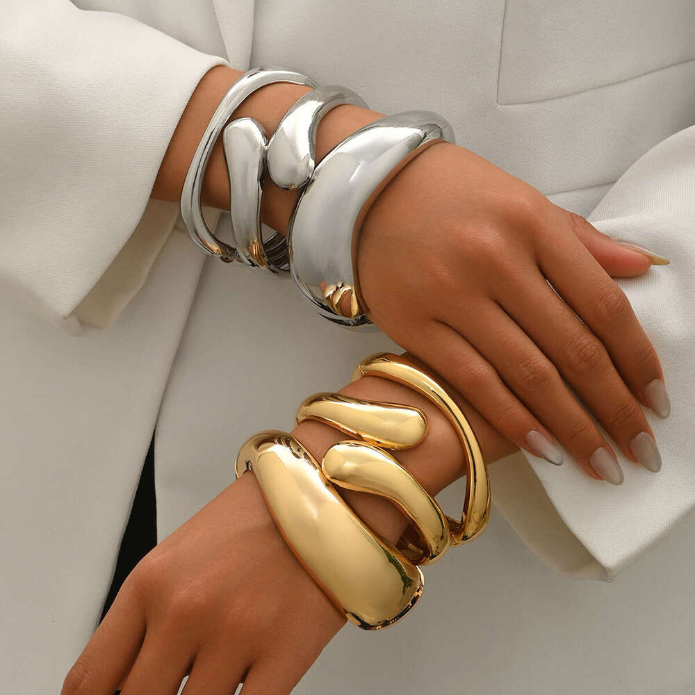 Niche Light Design de niche de vent géométrique Bracelet lisse Bracelet Personnalité Cerc