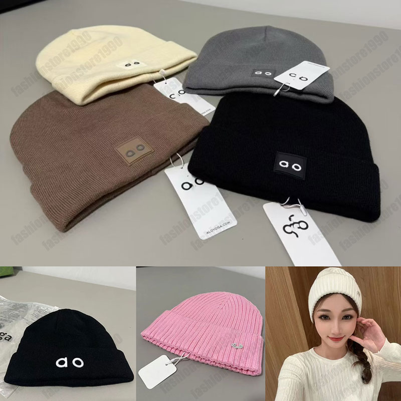 Casquette en tricot de luxe de créateur, bonnet de bord en noir et blanc, bonnet en laine brodé AO, casquette chaude, automne et hiver à la mode