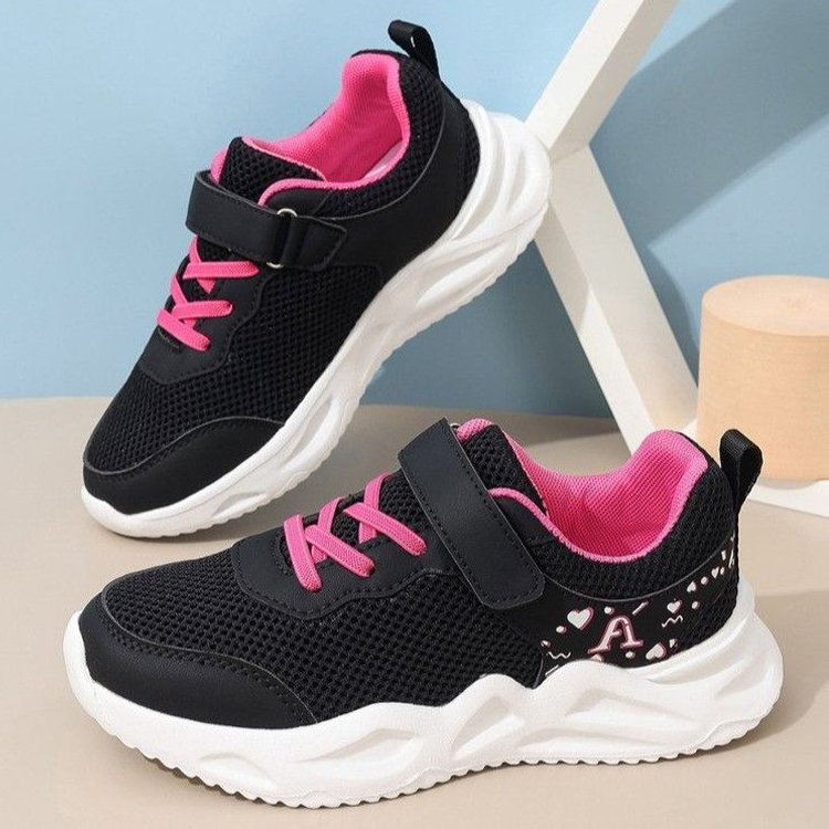 Chaussures sportives pour enfants Chaussures de course anti-skid pour fille respirant soft sofle chaussures kidszworld mode classique pour tout-p