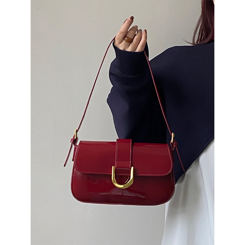 2025 Korean Luxury Bagdesigner Free Shipping Style High-end Bag For Women Retro Wine Red Horsebit Fashion Handbag Underarm Bag Shoulder Crossbody Ba
