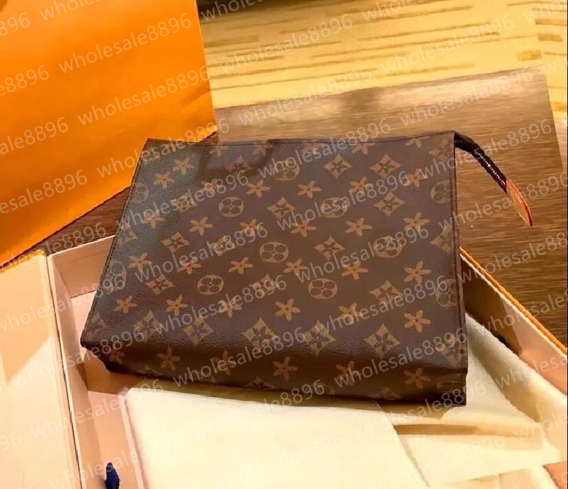 Designer Bag 26CM Leather Waterproof Cosmetic Bags Toiletry Pouch Handbags Purses Men Wallet Women Handbag Bag Ladies Makeup Clutch Bags With Dust B
