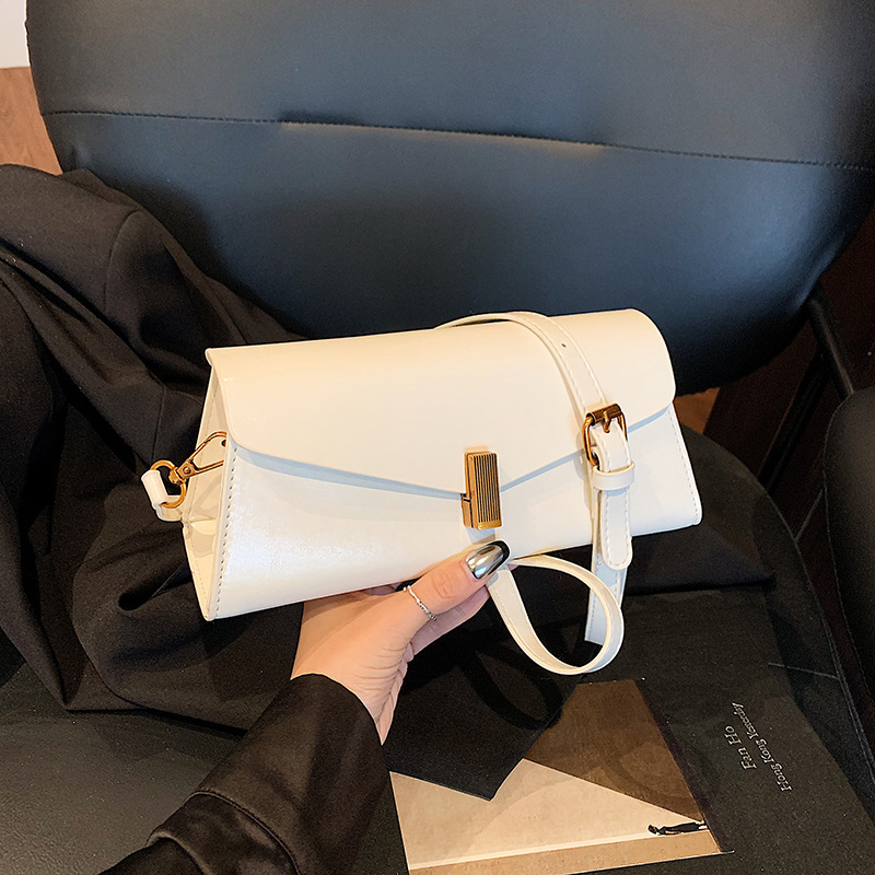 Free Shipping Designer Premium Texture Simple Shoulder Bag Retro Women's White Baguette Bag New Fashion Underarm Bag Hundred Clutch Handbag