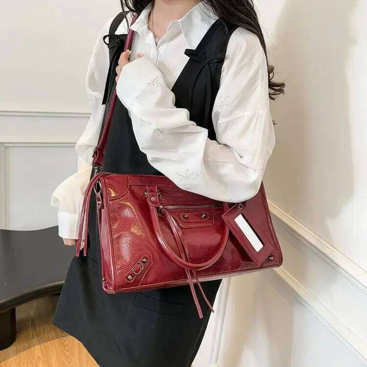 Sac fourre-tout en cuir élégant classique populaire pour les femmes de la marque, célèbre sac à main de conception de créateur