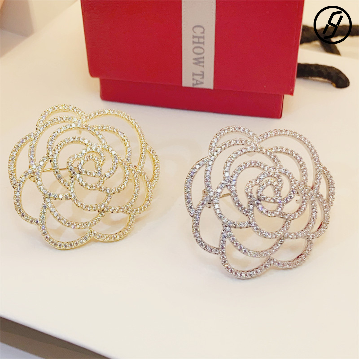 Hollowed-out Camellia High-end Craft Brooch for Women Zircon Luxury Corsage Suit Sweater Pin Original Jewelry Designer Jewelry Fast Shipping
