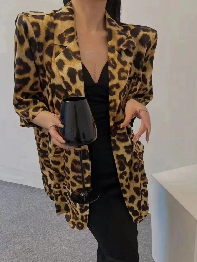 Summer Leopard Print Short Sleeve Blazers Women Jackets Thin Top Vintage Suit Shirt Buttons Loose Office Ladies Korean Coats 250818