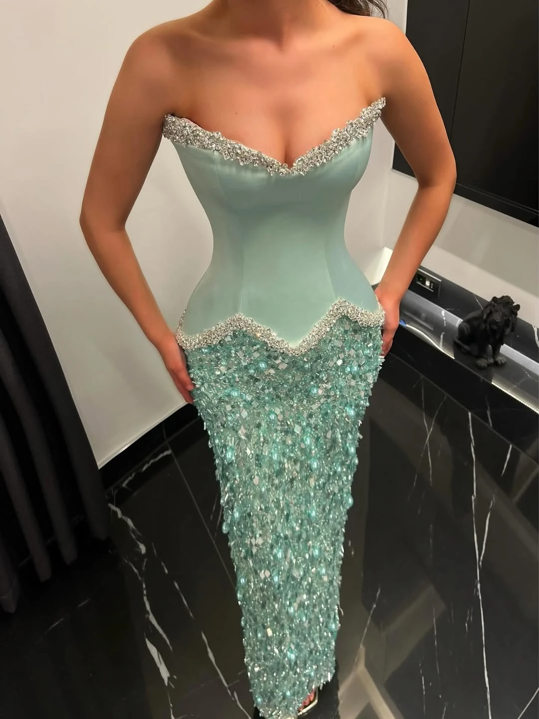 Robe de soirée de la robe de bal de tulle perlé de luxe pour cocktail de bal à porter une sirène féminine longue robe à paillettes