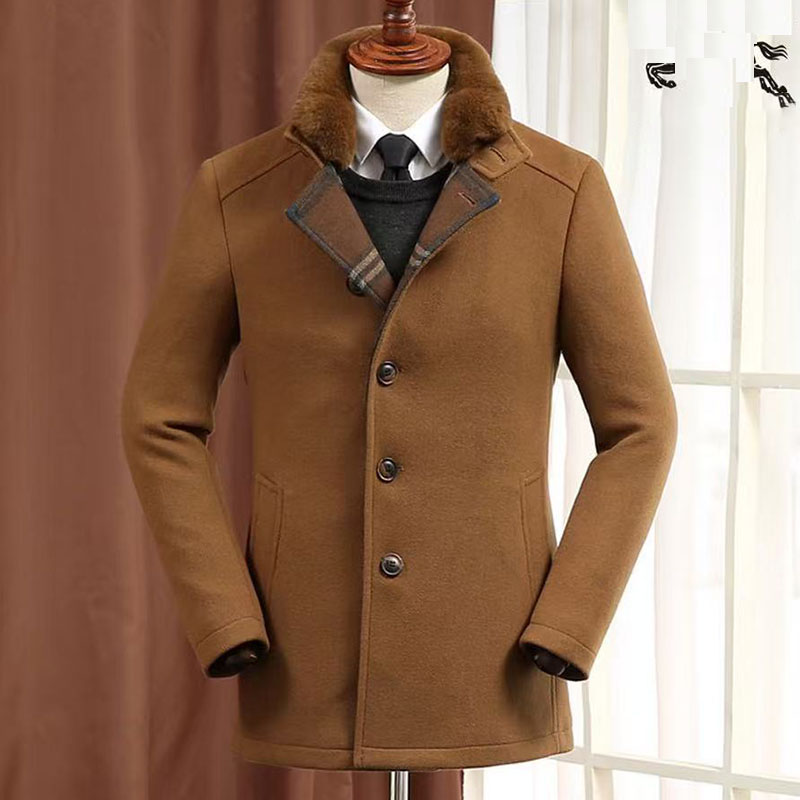 Le créateur d'automne et d'hiver nouveau à la mode et polyvalente de haute qualité de haut niveau lettre de collier simple se poitrinet slim slim