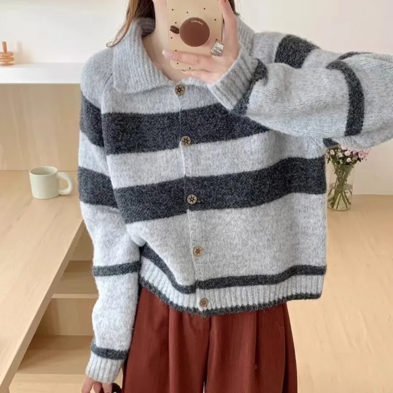 Womens Autumn Winter Loose Single Breasted Tops Korean Striped Turndown Collar Sweater Color Block Long Sleeved Cardigan 250818