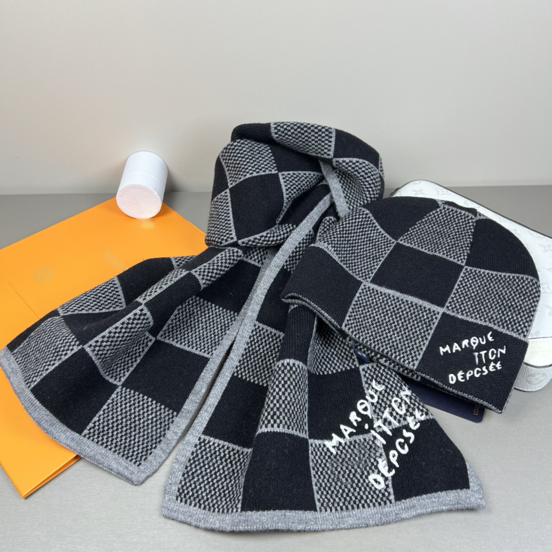 Top Damier Heritage Hats & Scarves Sets High Quality Luxury Designer Wool Knitted Hat Black/White Chess Check Knitted Hat for Men and Women