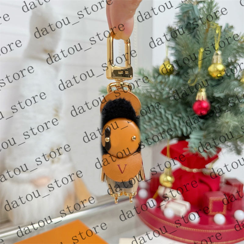 New Designer Sunflower Bag Charms Cartoon Keychains Car Charm Keychain Toys Couple Charm 6 Styles Top Quality Cute Chef Key Chains