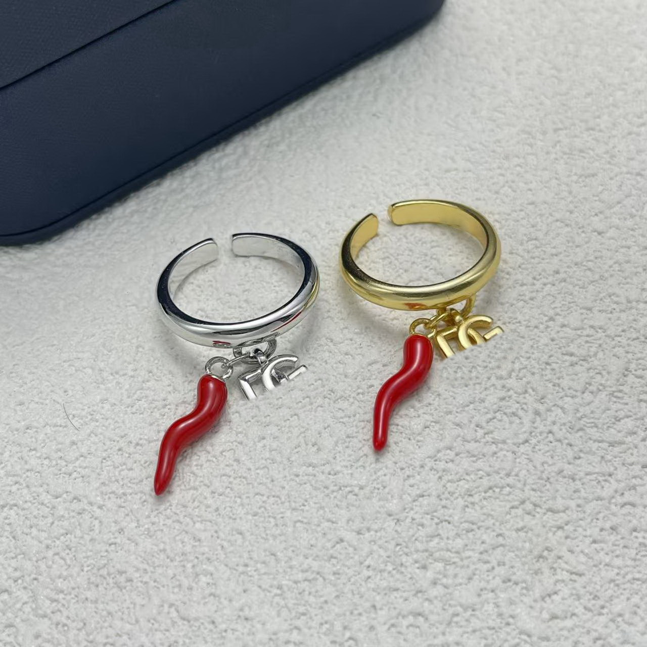 New Designed women Red chili pendant letters ring gold Copper gold Plated rings fashion Designer Jewelry DDGG-R003