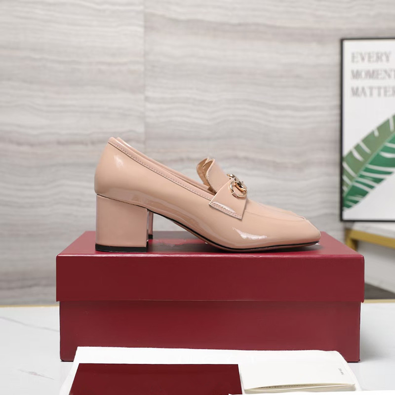 Classic womens Mid heeled boat shoe Designer shoe leather Thick heel high heels 100% cowhide patent leather Round head Metal Button women Dress shoe