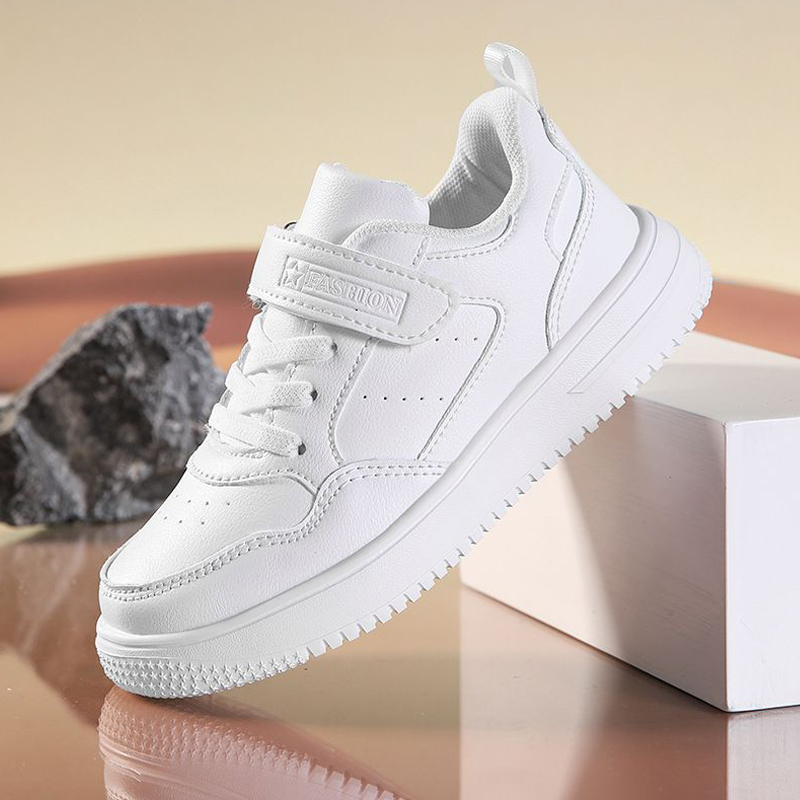 Tous chaussures de jeunesse en cuir blanc mode enfants enfants tennis courir les baskets Kidszworld Trainers sportifs pour garçons filles grandes