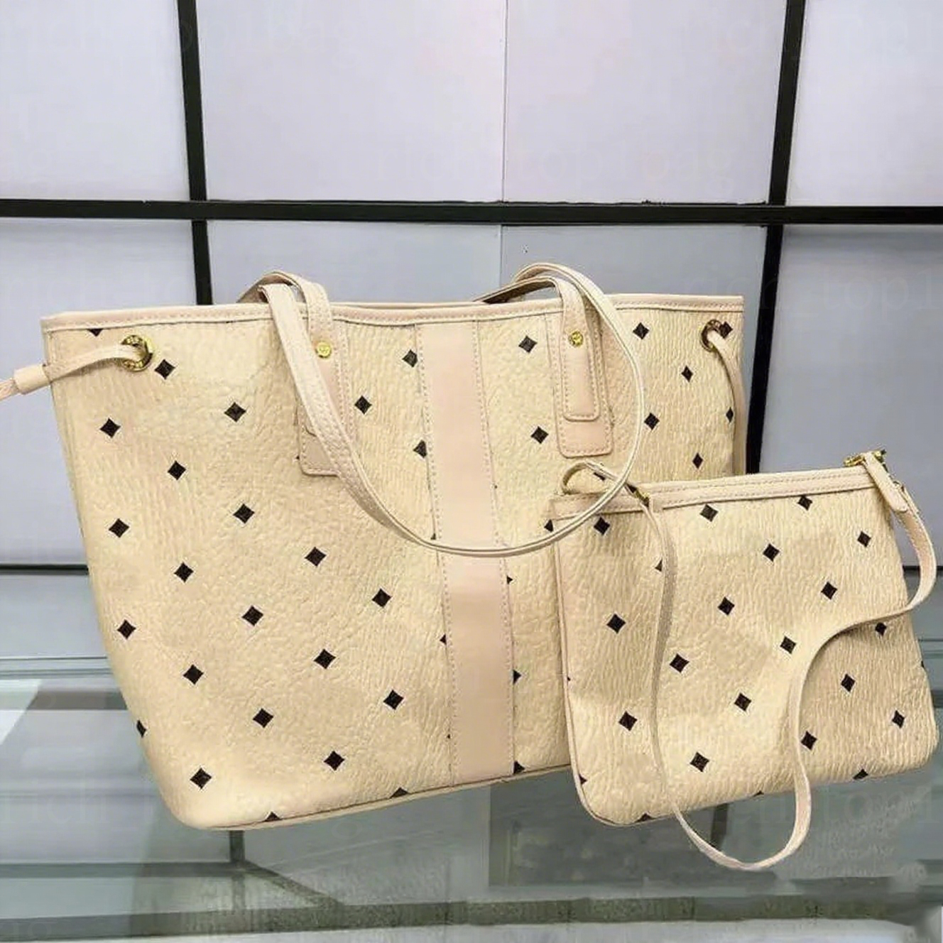 Designer bag Shoulder bag tote bag laptop luxury bag 2025 shopping bag underarm bag beach bag travel Women handbag big capacity black white