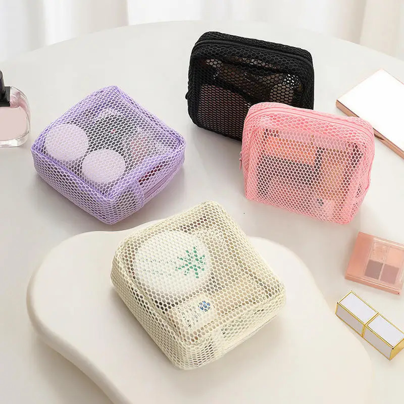 Sac cosmétique mignon en maillage Femmes Portables Écoute à lèvres Sanitary Napkins Storage Pouche de maquillage Sacs à fermeture éclair 250818