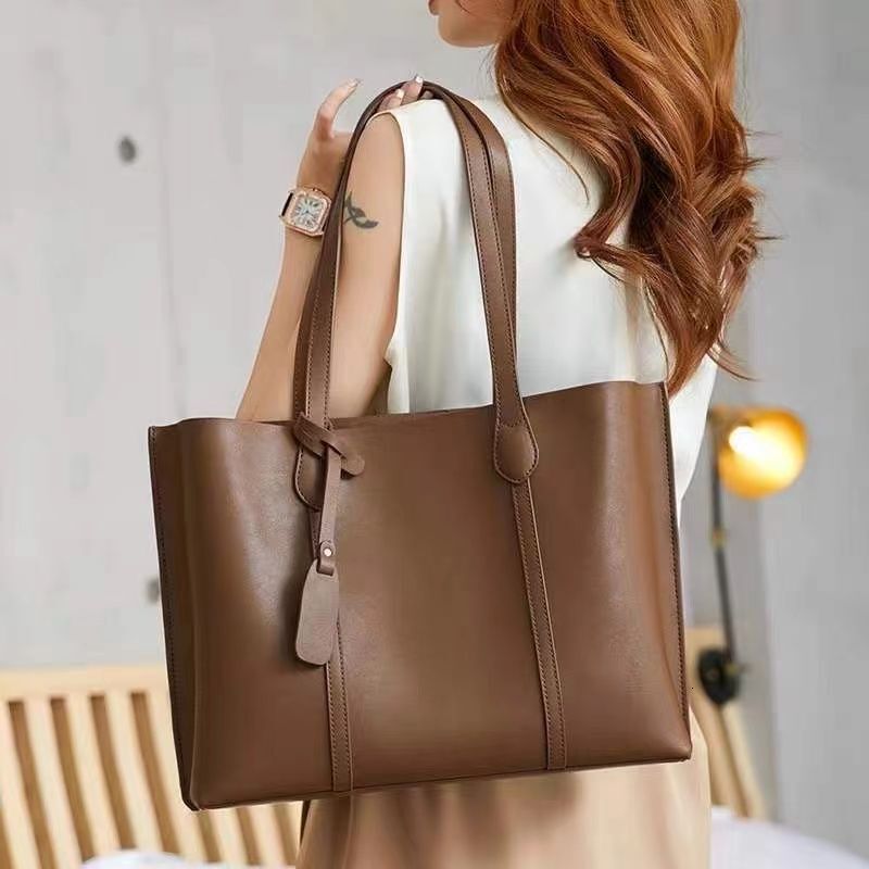 Free Shipping Designer New Trendy Imitation Leather Large Capacity Handbag Urban Fashion Simple One Shoulder Tote Bag High-end Commuting Shopping