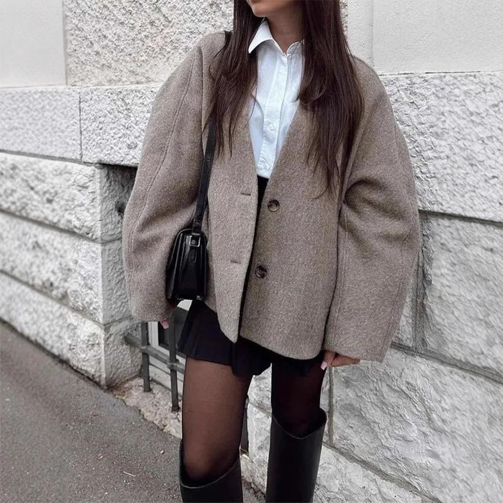 Velavet gris brun gris Retro Retro Loose Coat European et Américain Auteur de mode d'automne et d'hiver en laine pour femmes 250818