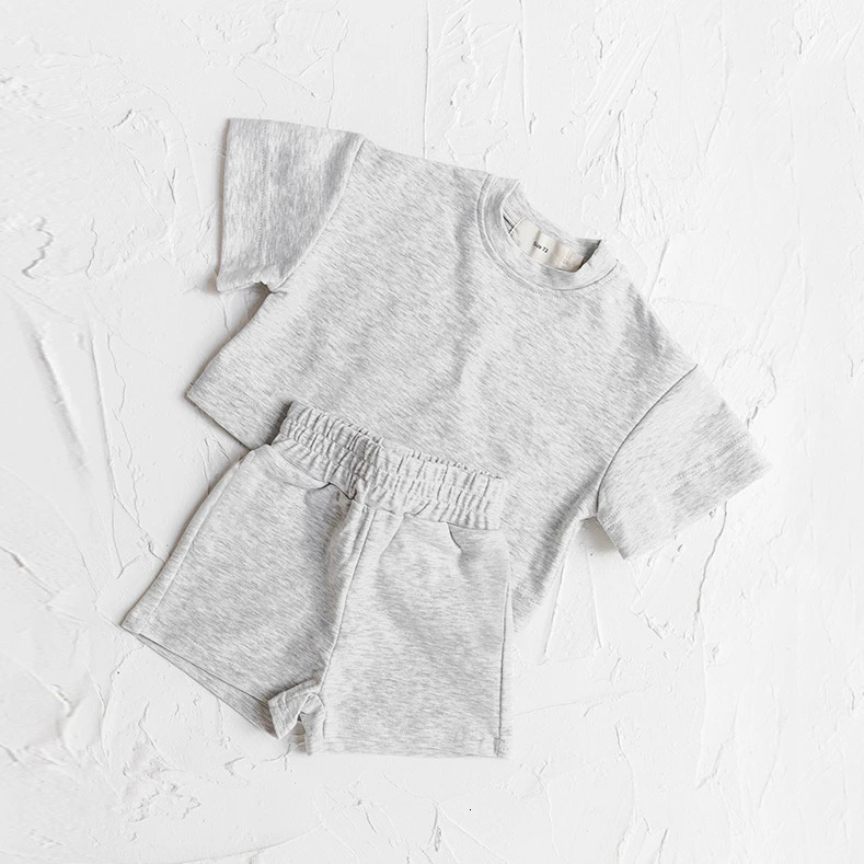 Toddler Baby Boys Clothes Fashion Summer Outfit Sets Short Sleeve Solid Color Tops Shorts 2PCS Casual Kids Clothes Suit 250818