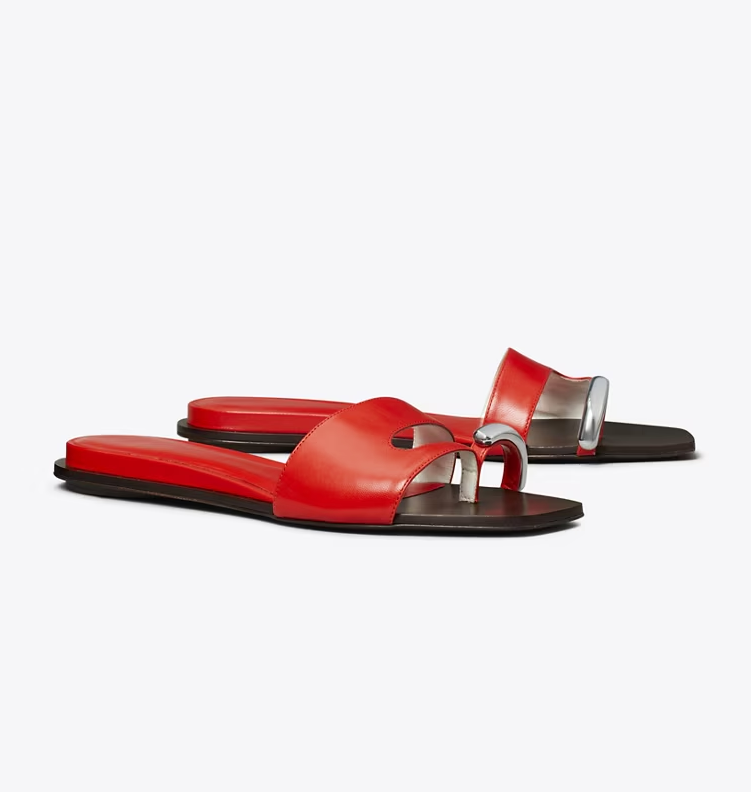 Taux percées percées pour femmes Sandales de la marque de luxe Sandales de marche extérieure Flip Flip plage plates glisser sur les mules de dame