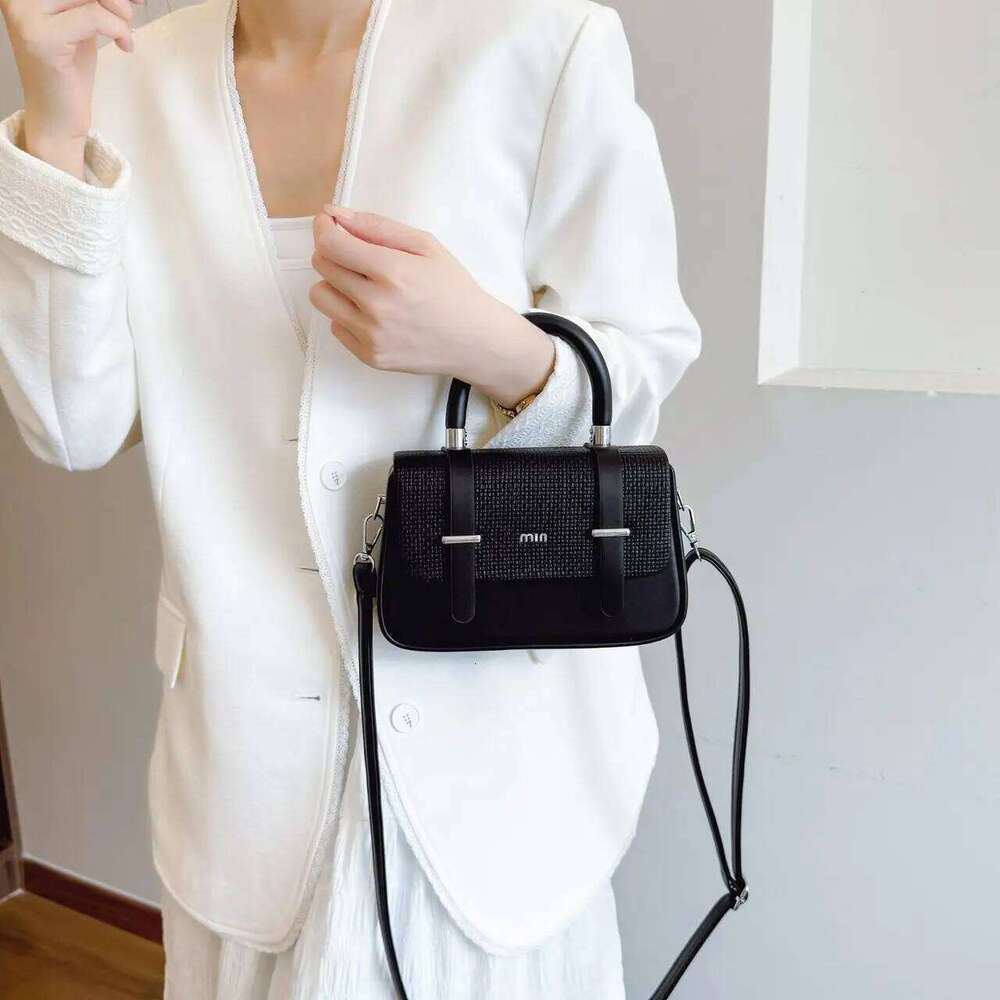 Designer Luxury Stylish Simple Clutch Bag For Women Evening Chic With Mini Design And Trendy Letter Vintage