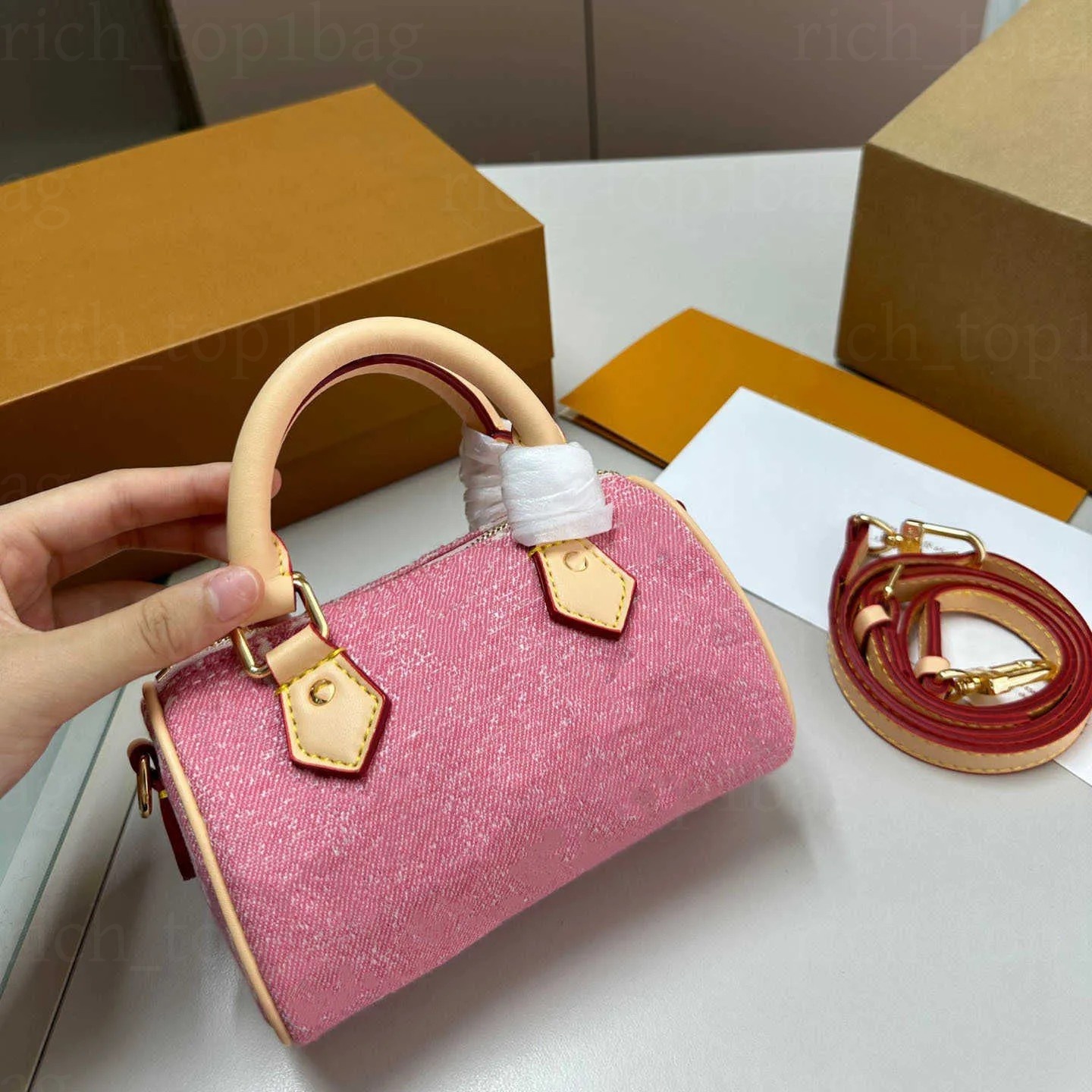 Designer bag tote bag Evening bag Designer Mini bags Nano pillow Shoulder Bag Women Leather Denim Crossbody Luxury Brand Embossed Tote Purse Brown F